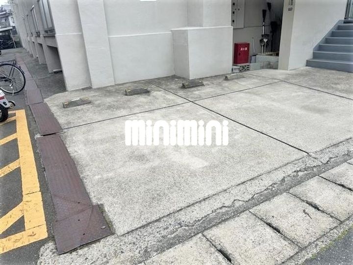 岩渕 松鶴荘の地図