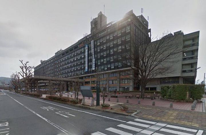 ルナ国体町の周辺