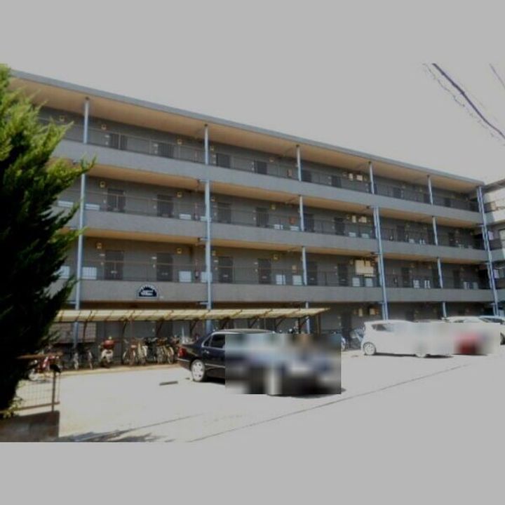 ロイヤル国立の外観