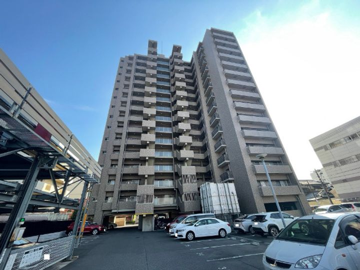 岡山県倉敷市鶴形1(マンション)の賃貸物件の外観