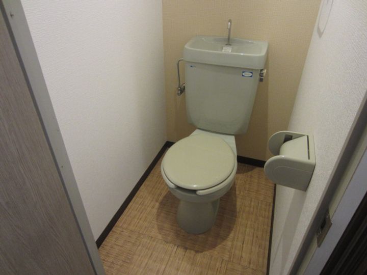 ドミール小松里の内装