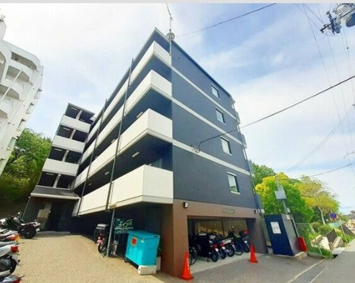 プルミエールメゾン神戸西の外観