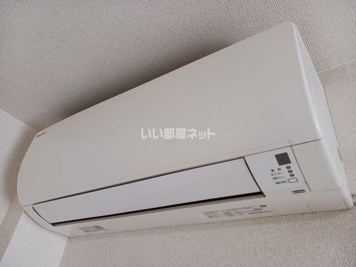 Surplus I ハピネスAの内装