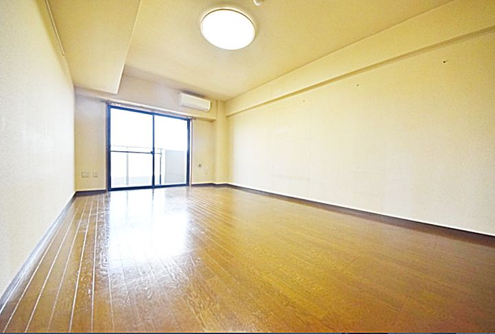 シャルマン溝の口の居間