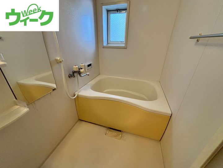 ラ・パルテール国富I番館の風呂