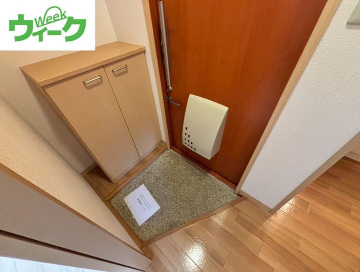 ラ・パルテール国富I番館の玄関