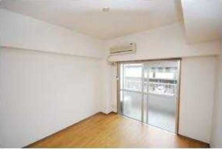 ストーンブリッジ市ヶ尾の居間