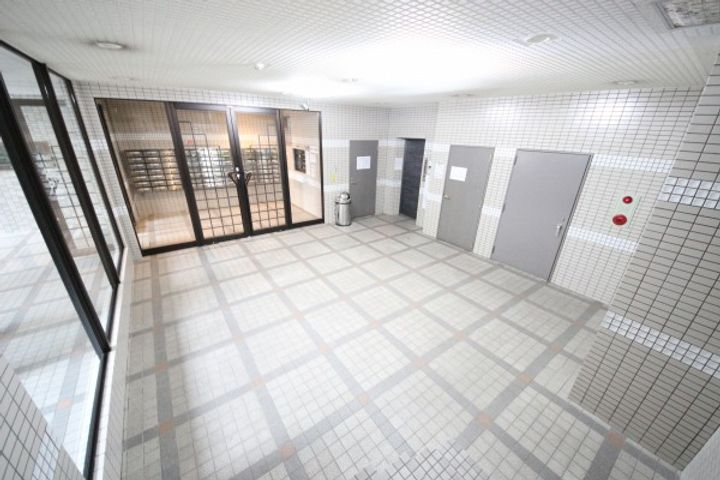 ライオンズマンション三萩野駅前の地図