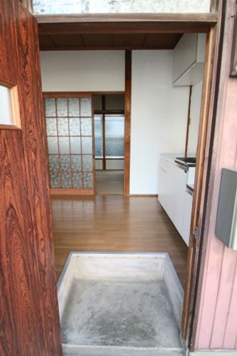 第二元木荘の玄関