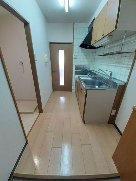 広島県広島市南区仁保南2(アパート)の賃貸物件の玄関