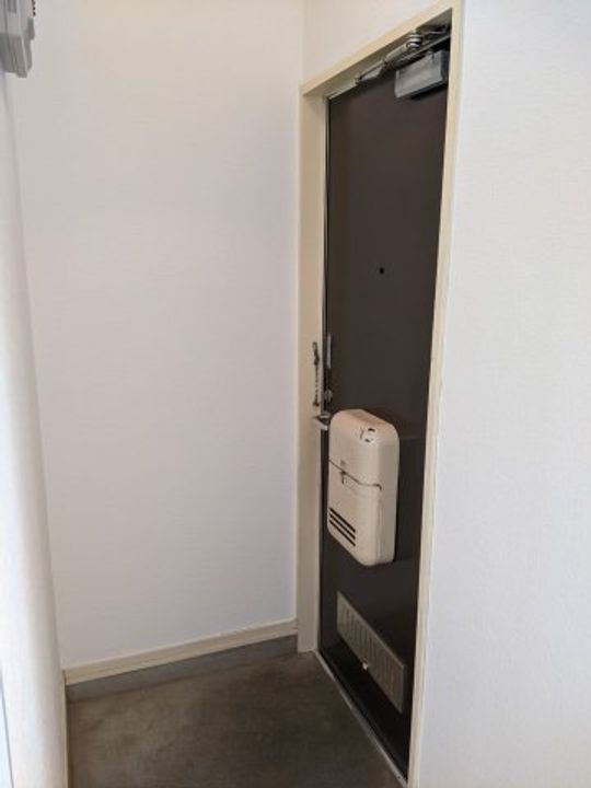 ハピネスの玄関
