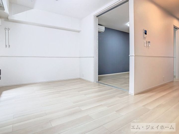 滋賀県野洲市妙光寺(アパート)の賃貸物件の居間