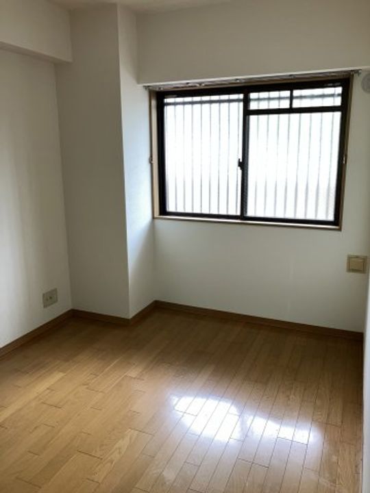 コート沼津の居間