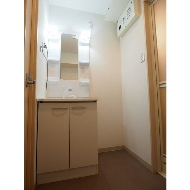 新潟県新潟市中央区本町通5番町(マンション)の賃貸物件の内装