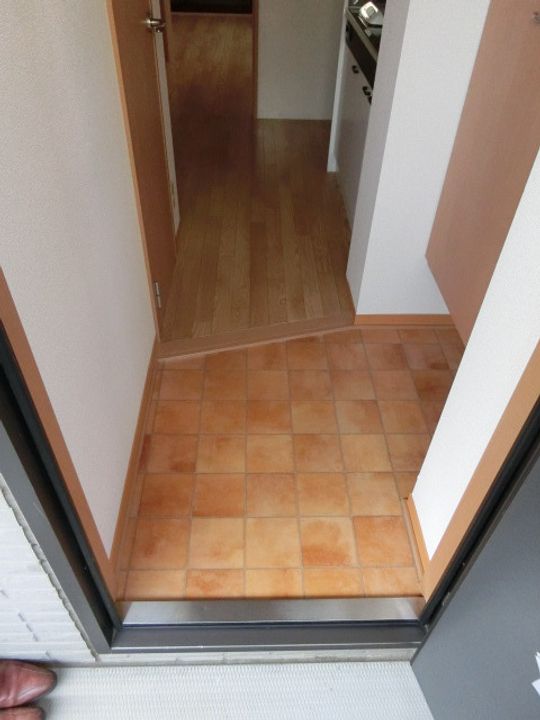 千葉県市川市曽谷7(アパート)の賃貸物件の玄関