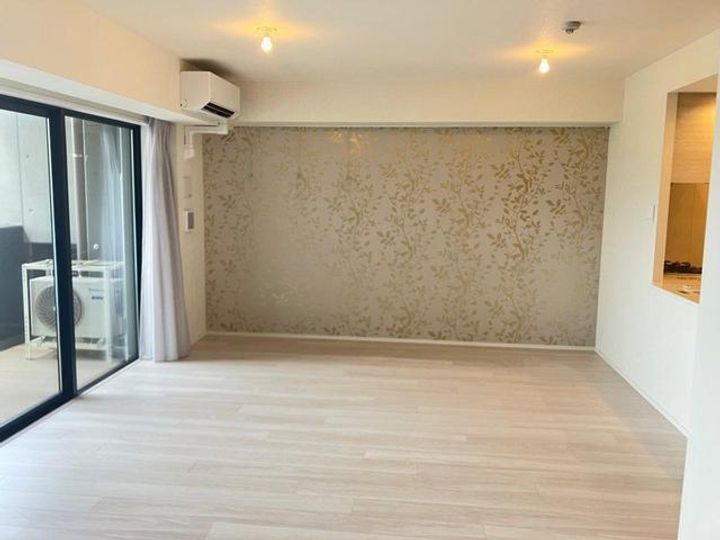 プレディア横浜高島台の居間