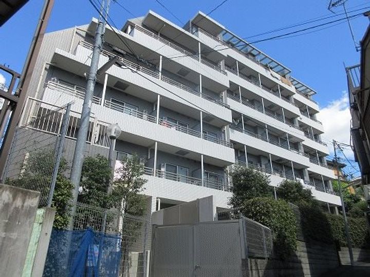 レヴィーガ板橋徳丸の外観