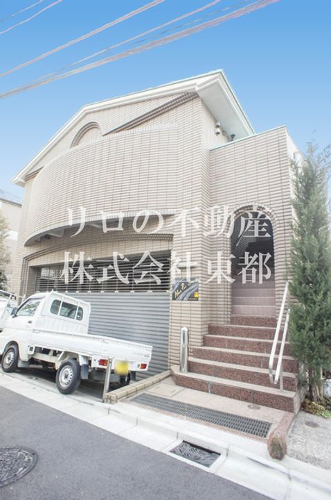 東京都世田谷区松原6(マンション)の賃貸物件の外観
