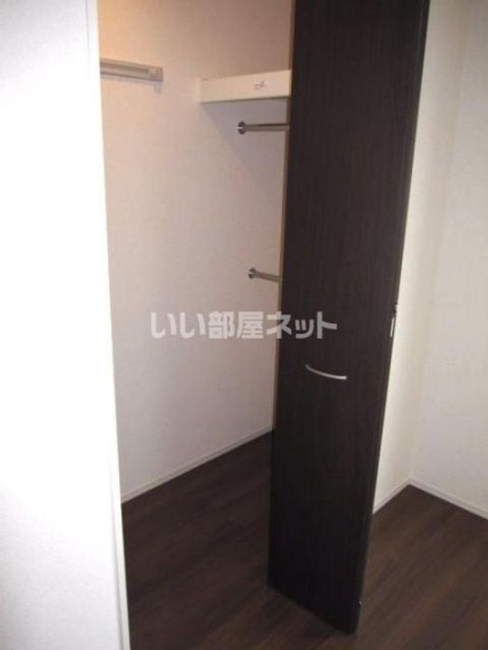 華 Aの内装