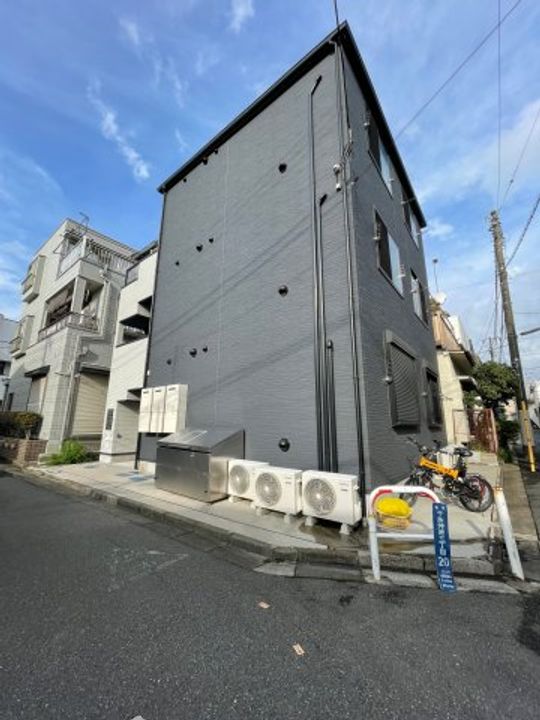 クレール十条の外観