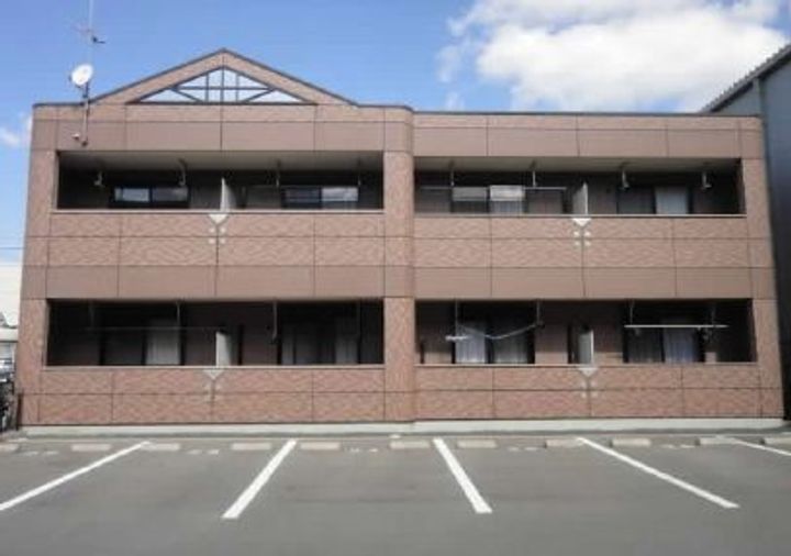 アルファルドの外観