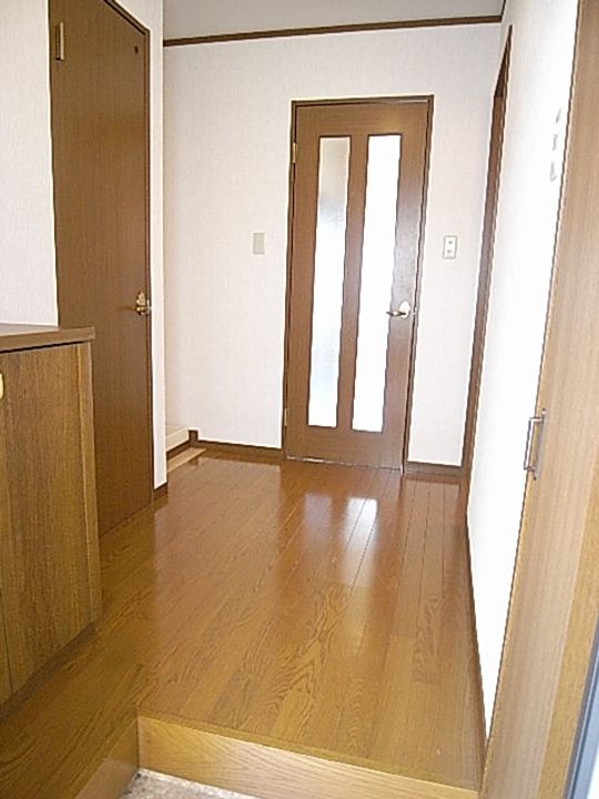 モモハウスの玄関