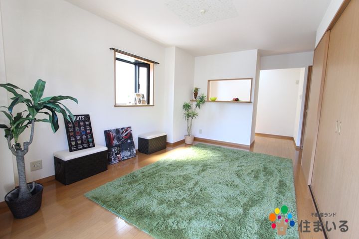 愛知県名古屋市緑区神の倉2(アパート)の賃貸物件の居間