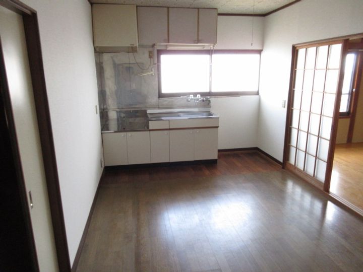 メゾン桃山台の居間