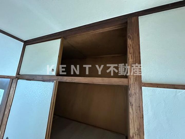 関口荘の内装