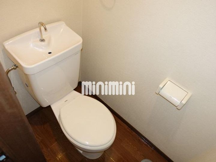 サングローリーIIの内装