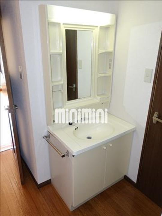 サングローリーIIの内装