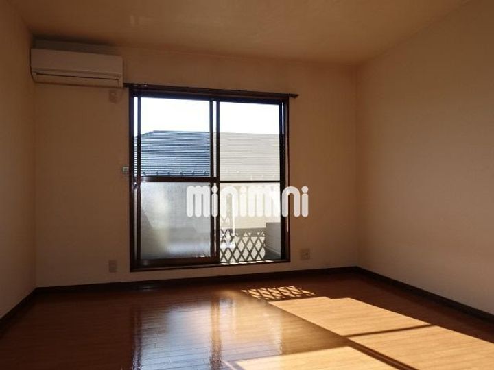 サングローリーIIの内装