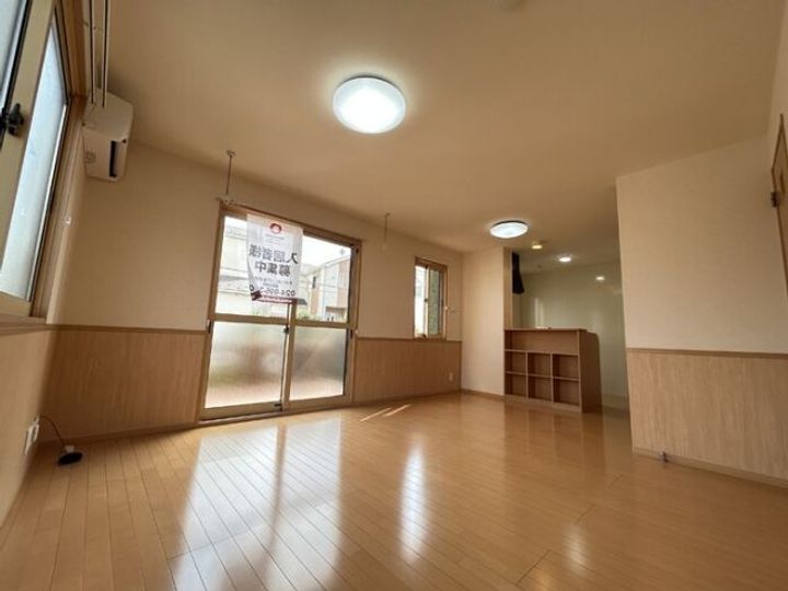 ルミエール Iの居間