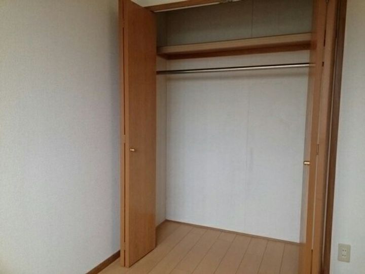 兵庫県加東市下滝野1(アパート)の賃貸物件の内装