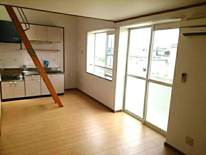 兵庫県加東市下滝野1(アパート)の賃貸物件の居間