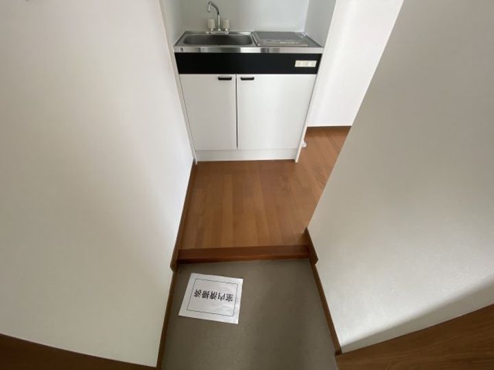 エステート東十条の玄関