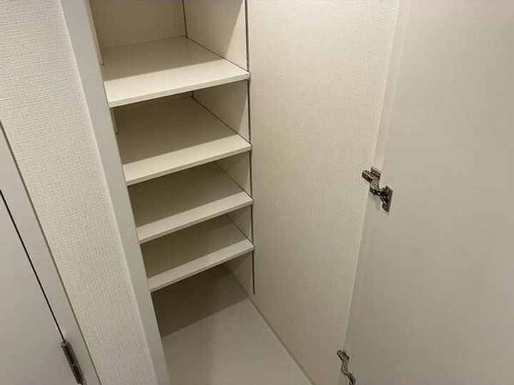 北海道札幌市西区発寒四条4(マンション)の賃貸物件の玄関