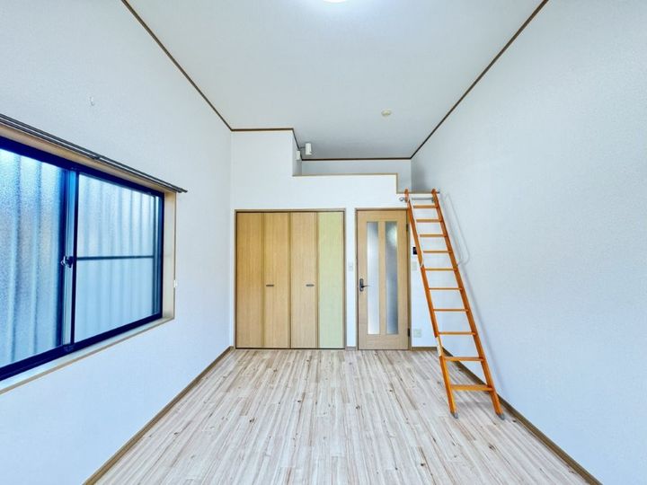 アーバニティMICの居間