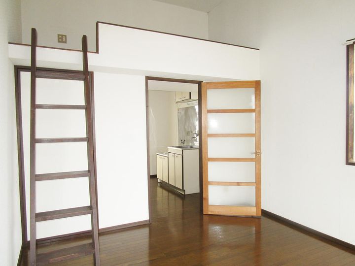 アークベース金剛沢の居間