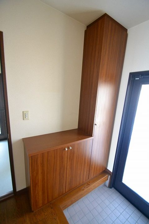 広島県広島市佐伯区藤の木1(一戸建)の賃貸物件の玄関