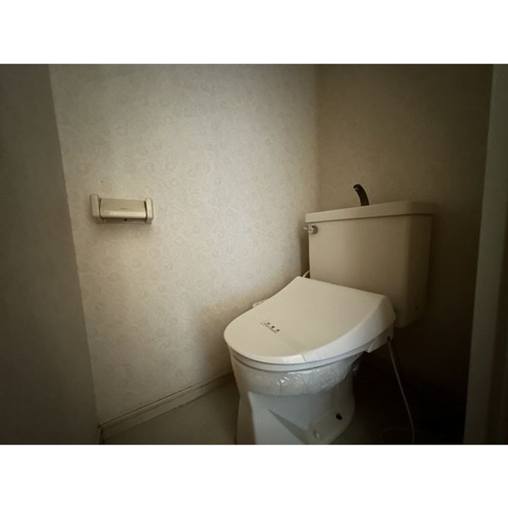 ブリッキ駒見の内装