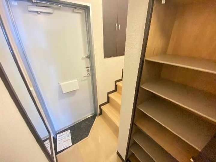 レオネクスト田園の玄関