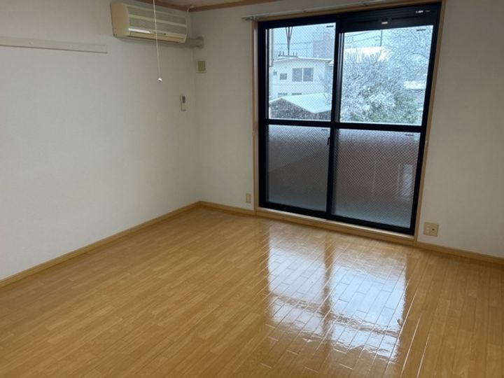 プレジデンス木の実の居間