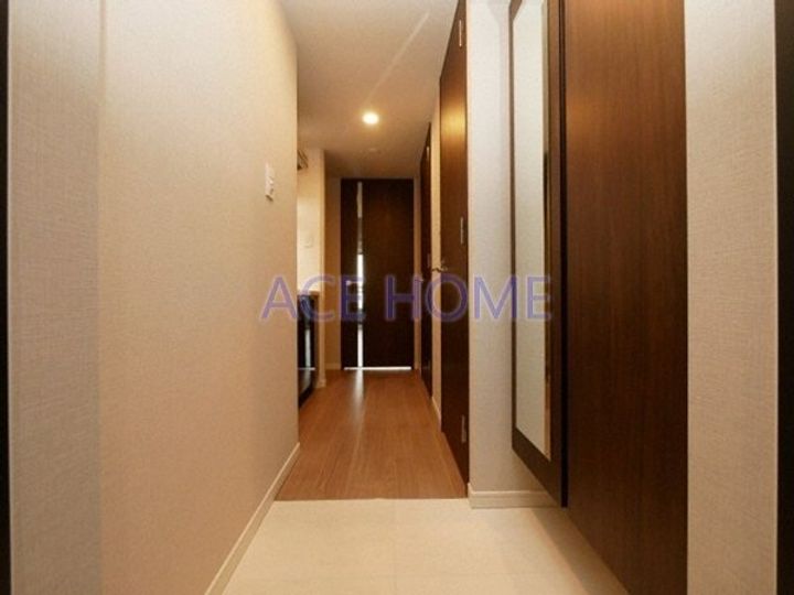 S-RESIDENCE福島Alovitaの玄関