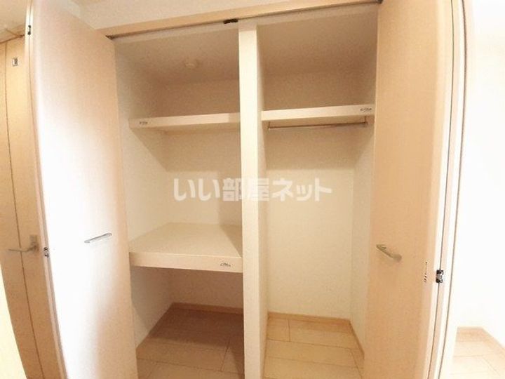 奈良県大和高田市大中東町(マンション)の賃貸物件の内装