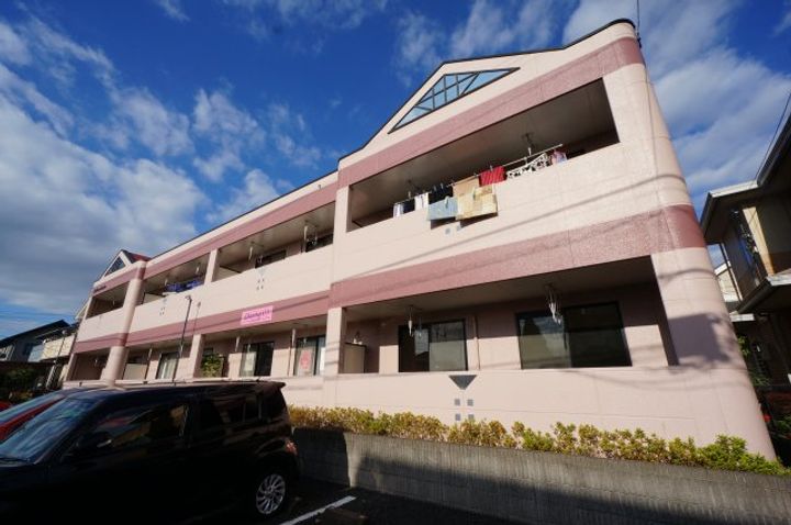 フォレストガーデンの外観