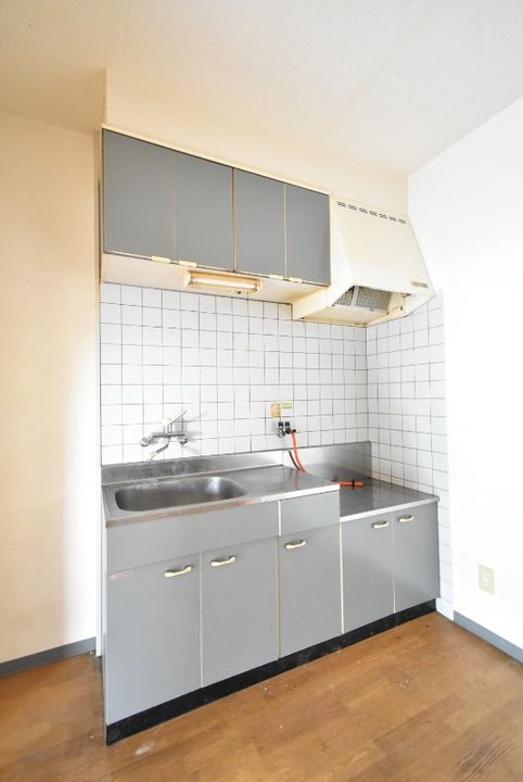 ウエストヒルズ西原台 B棟のキッチン