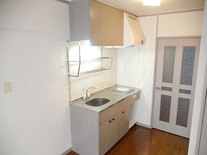 ロマネスク平和のキッチン