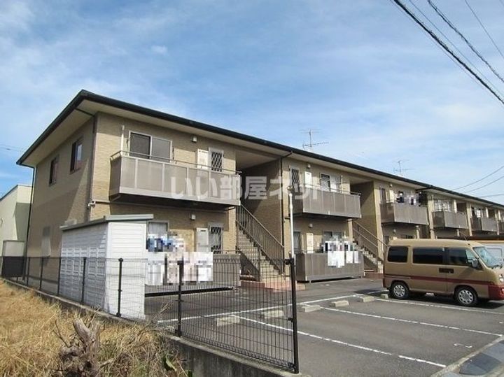 フォブール緑ヶ丘Aの外観