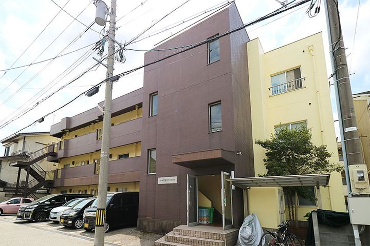 角本ハイムの外観